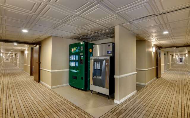 SureStay Plus Hotel by Best Western Reno Airport