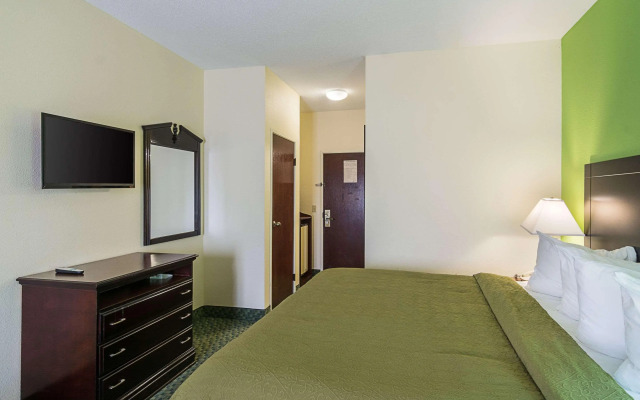 Quality Inn & Suites near I-80 and I-294