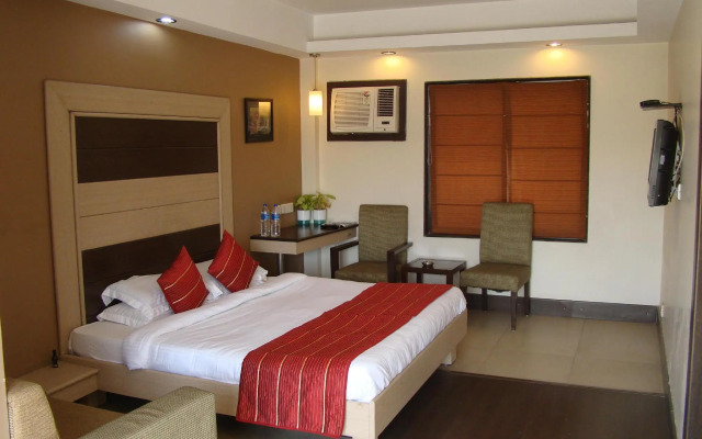 Pacific Inn Huda City Centre Sec 41