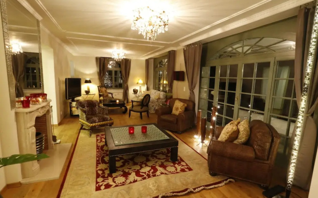 Villa Regina — 4-star hotel in Ollon