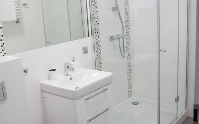 Apartament F&J