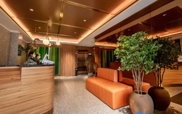 Qingyue Hotel