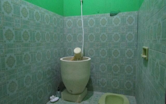 Losmen Kinasih Puncak And Gazebo Pandang By Zuzu