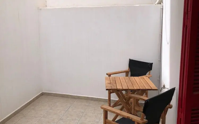 Cozy and Peaceful Apartment in the Center of Naxos