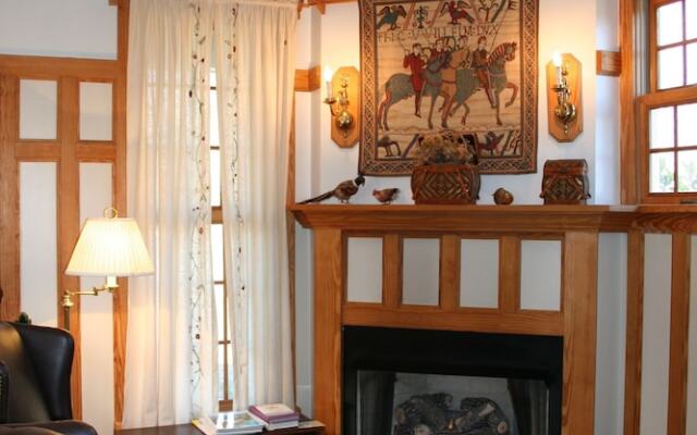 The Red Horse Inn