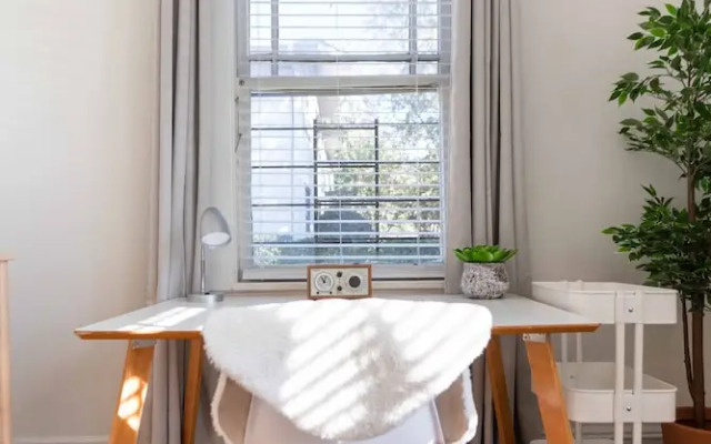 800 Furnished Apartments