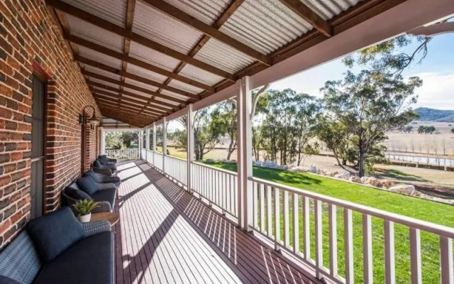 Peppertree Hill Luxury Farm Accommodation