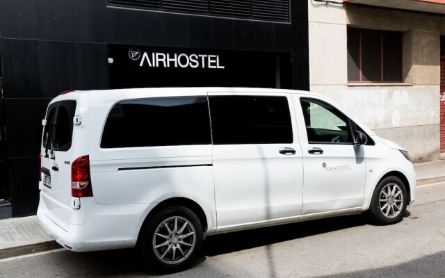 Airhostel