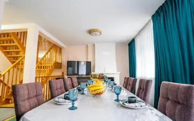 Holiday home 4 bedrooms 2 bathrooms - Almaty