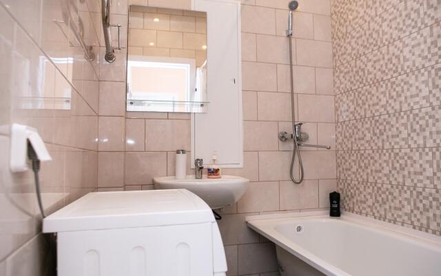 Апартаменты в микрорайоне Славянский 1/4