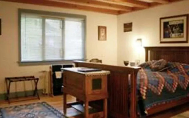 The Longhouse Bed & Breakfast