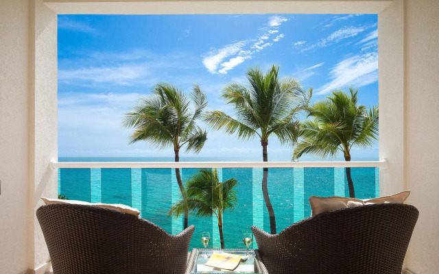 Waves Hotel & Spa by Elegant Hotels - All Inclusive