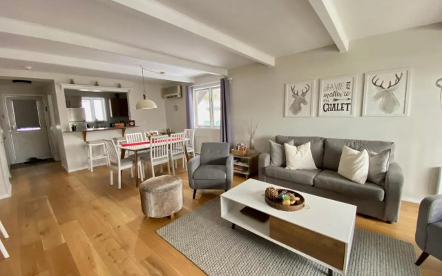 Mountain view fully renovated 6-8 people condo