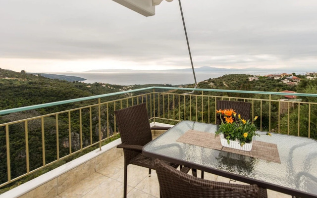 Breathtaking Sea View, Close To The Beach