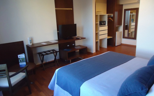 Hotel Puerto Amarras