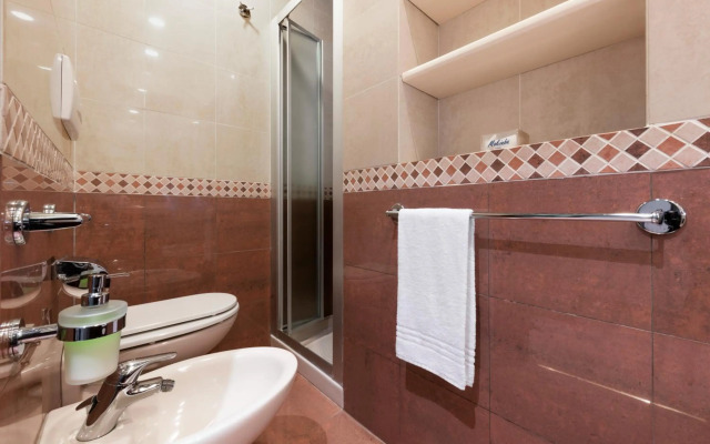 Mokinba Hotels King
