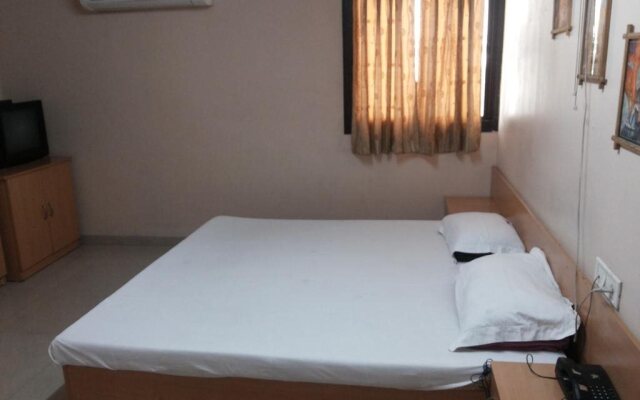 Hotel Mandavgarh Residency