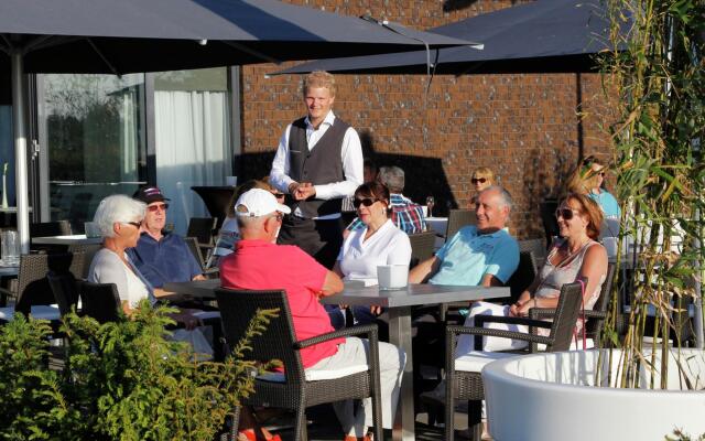Wellness House With Solarium, in Water Area