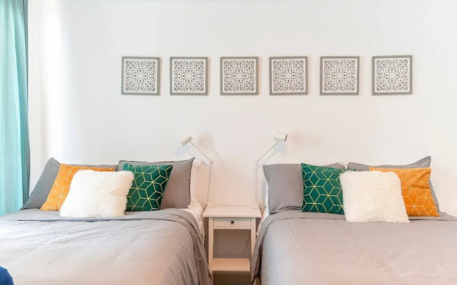 Spacious Apto With Spectacular Views Of The Beach