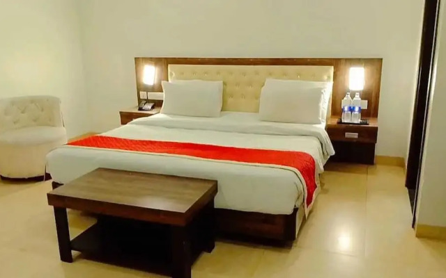The Palm Hotel & Restaurant
