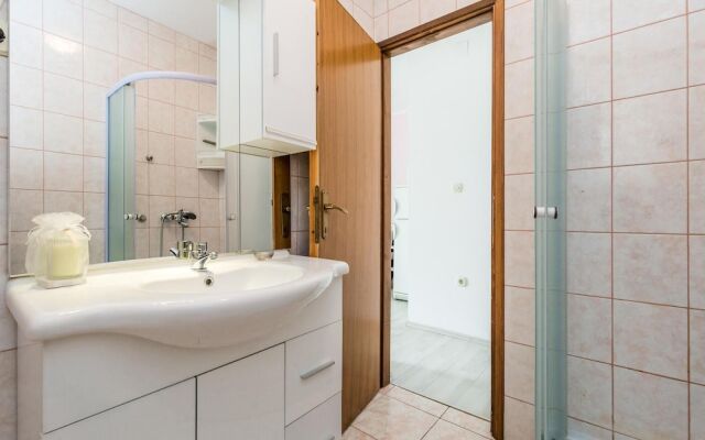 Stunning Home in Povljana With Wifi and 1 Bedrooms