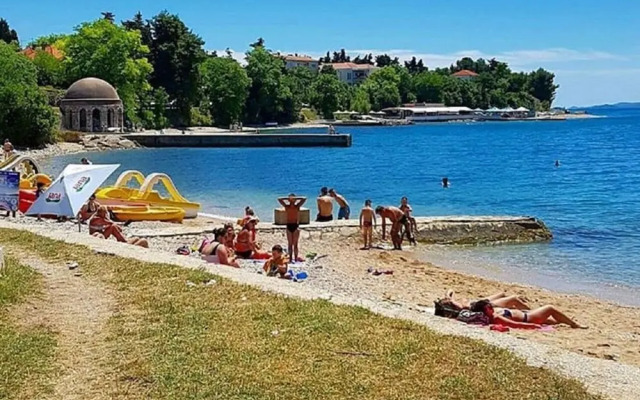 Ruža - Comfortable 2 Bedrooms Apartment - A1