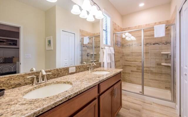 4 Bed 3 Ba Villa with Game Room & Pool