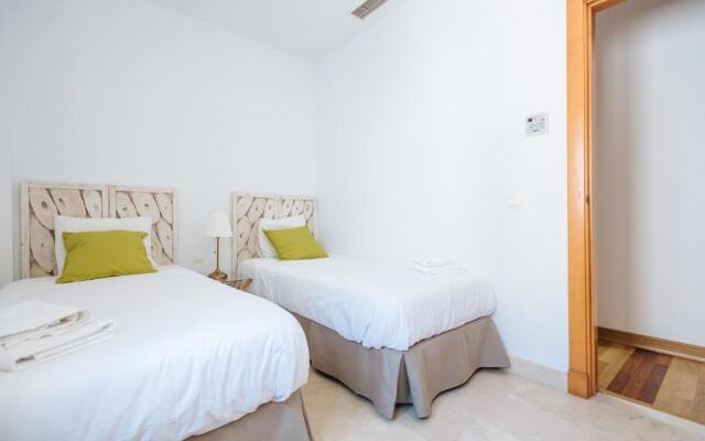 Hostly Orfila 3A-3B exclusive Penthouse-Center-Fibre-Parking Optional