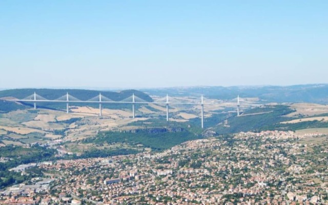 Villa With 4 Bedrooms in Saint-pierre-des-tripiers, With Wonderful Lak