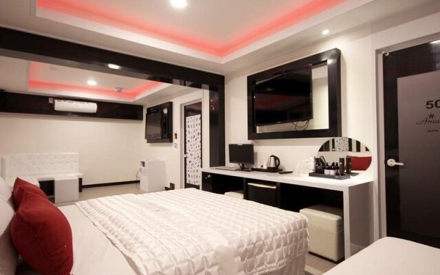 Amaranth Tourist Hotel