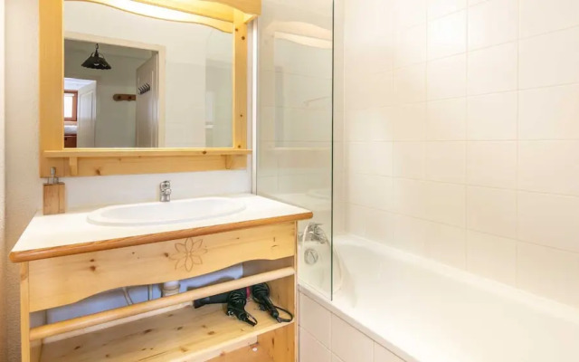 Apartment in Saint-sorlin-d\"arves Near ski