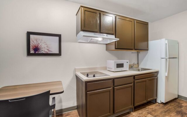 WoodSpring Suites North Charleston Airport I-526