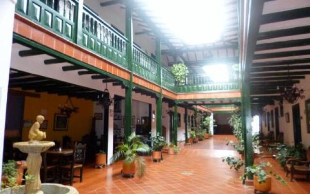 Hotel Vizcaya Plaza Curití