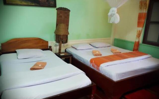 Anouxa Riverview Guesthouse