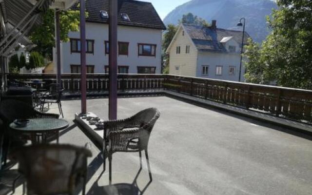 Volda Hostel & B & B