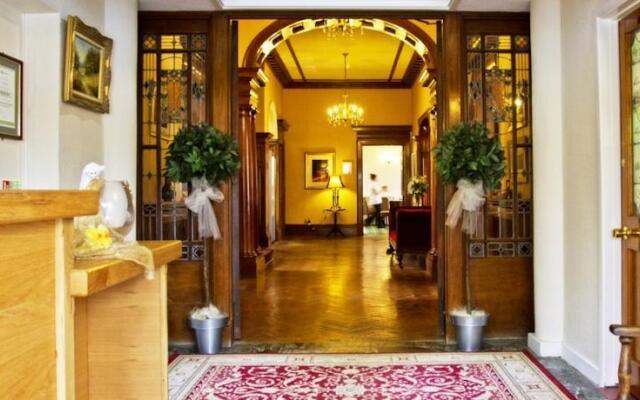 Conrah Hotel
