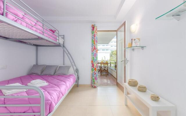 YourHouse Reganyol beach apartment