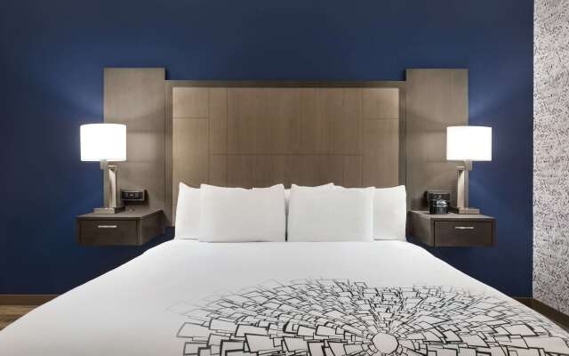 La Quinta Inn & Suites by Wyndham Rock Hill