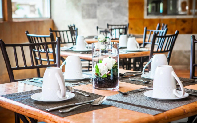 Hotel Palacio Maya