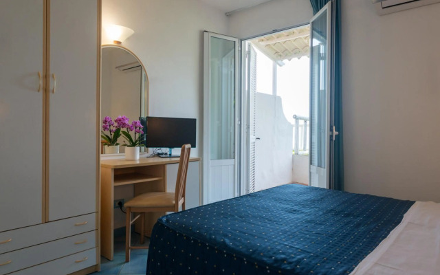 Hotel Villa Ireos