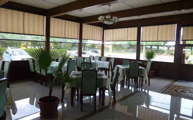 W Regal Boutique&Spa