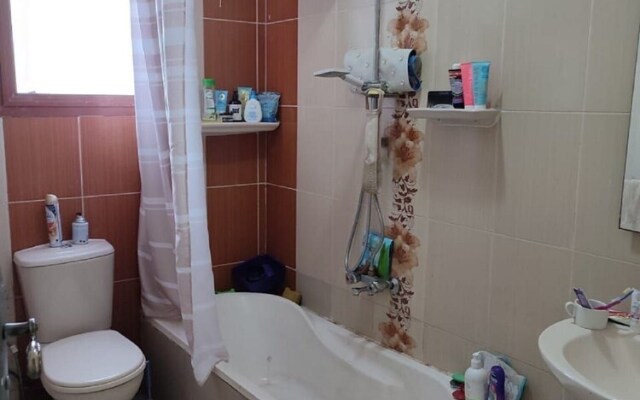 Females Only, Host Is Woman, City Center, Near All
