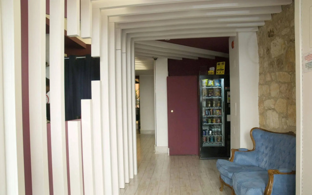 Revolutum Hostel
