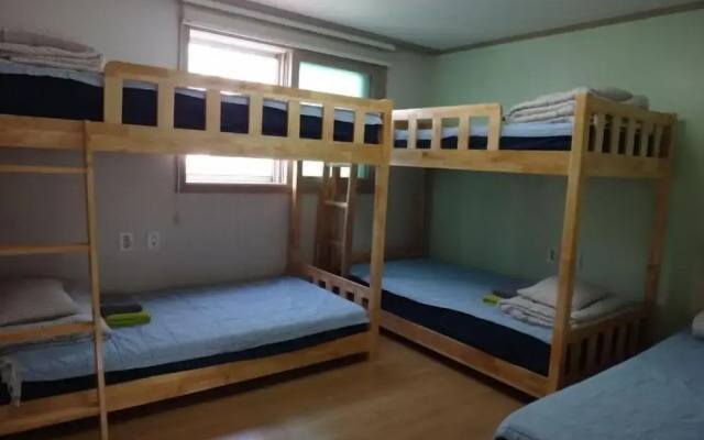 Sunny Hill Guesthouse Hongdae