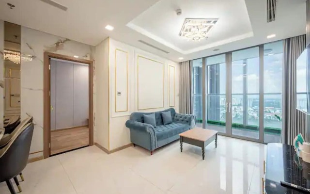 Bluesky Landmark 81 Paradise Vacation