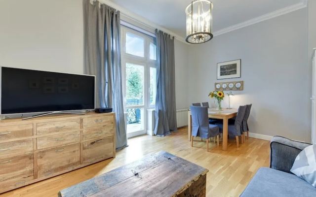 Lion Apartments - Hampton