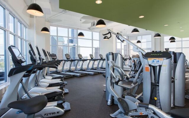 Luxe Hubs Convention Center Apartments