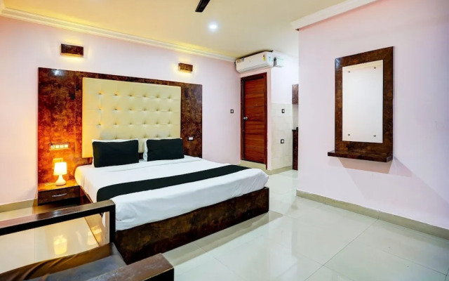 Stylish Stays at MG Road Near Commercial Street