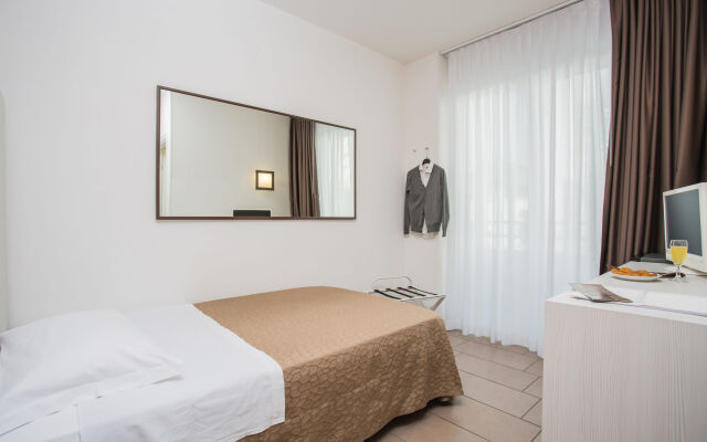 Color Mokambo Shore Design Hotel