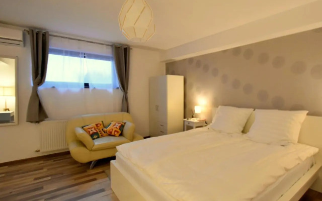 Neferprod Apartments - IS - CAM 06